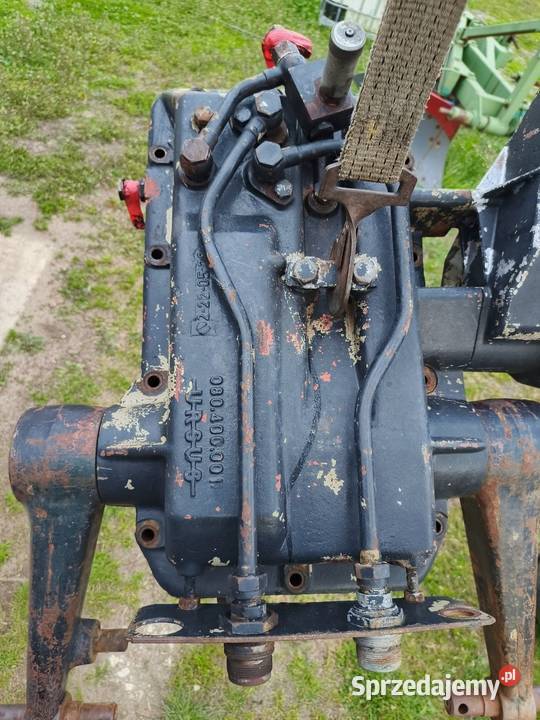 Podnośnik hydrauliczny Ursus C 385 902 Tomaszów Lubelski