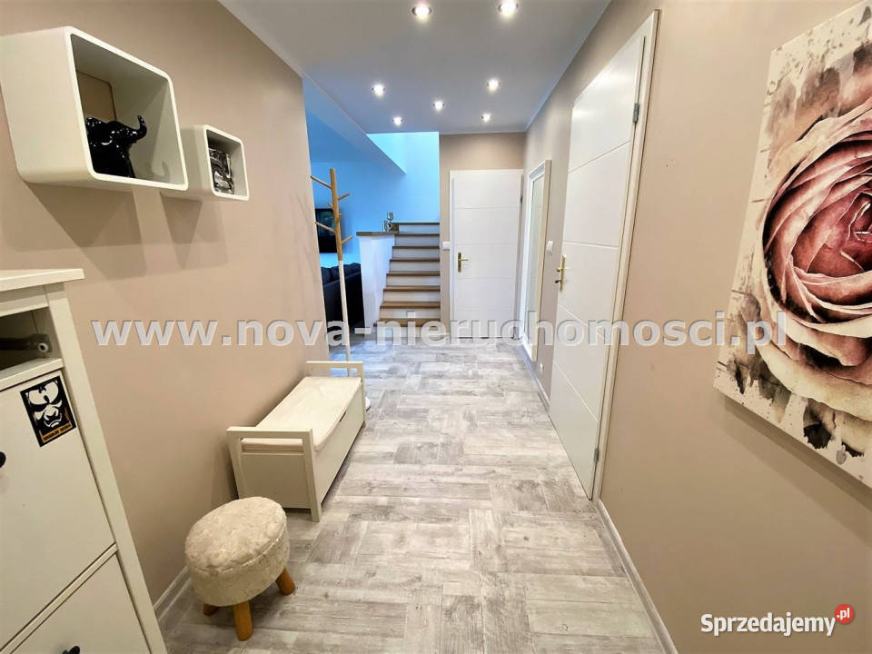 sprzedaży domu wolnostojącego Rybnik 120m2 3 piętra i więcej