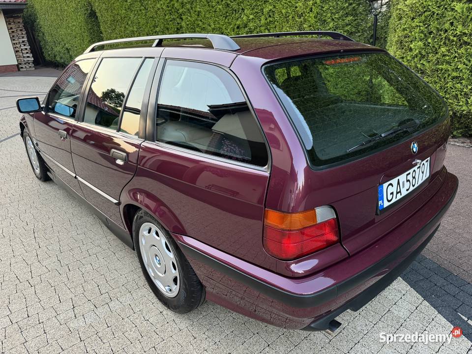 BMW 320i 24V 150 TURING stan kolekcjonerski pomorskie Chwaszczyno