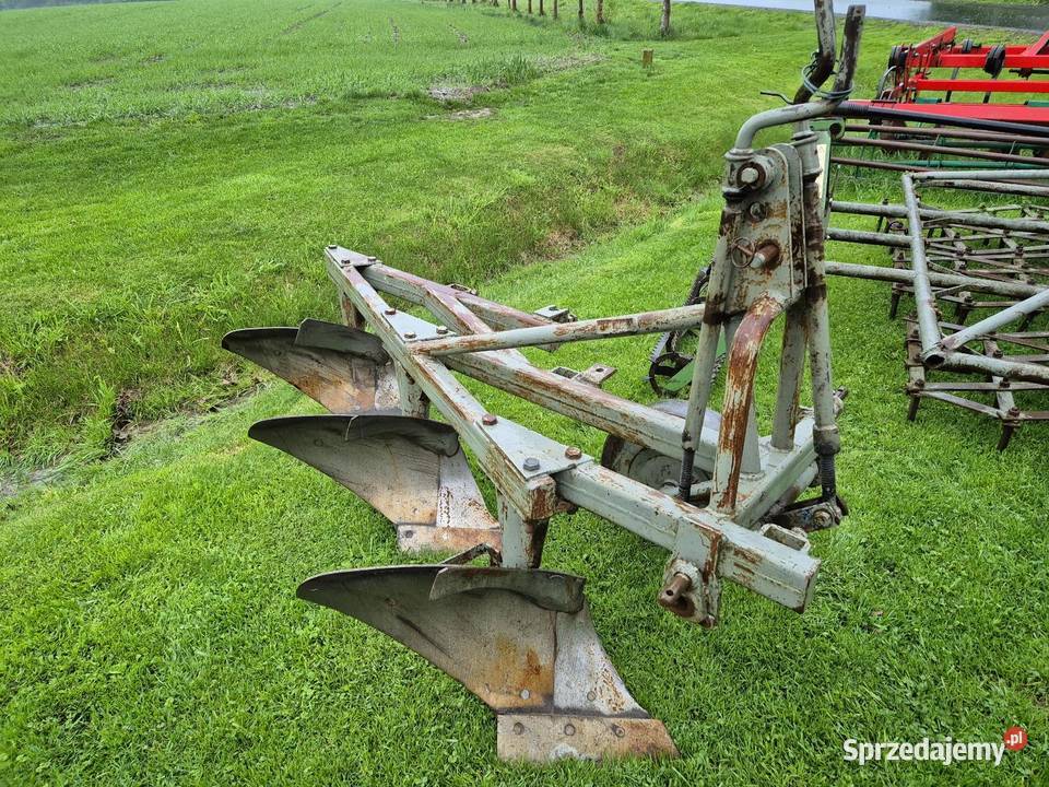 Pług 3skibowy zagonowy Pługi