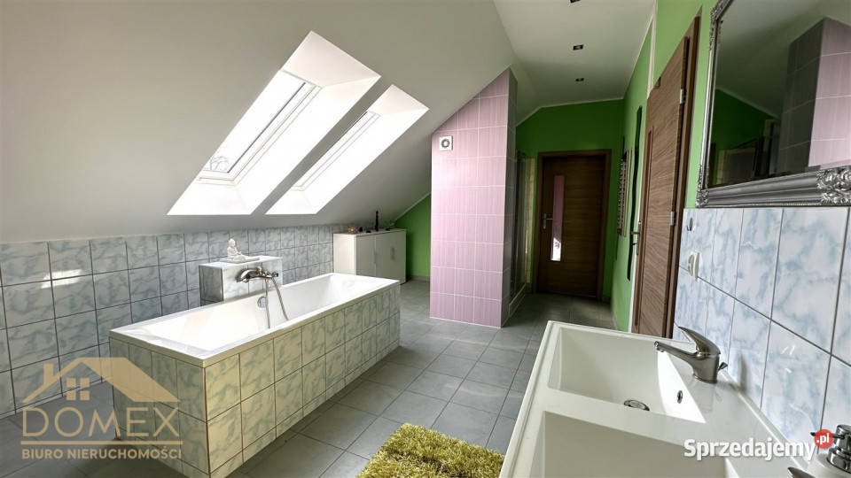 Dom wolnostojący 3075m2 Pierściec sprzedam