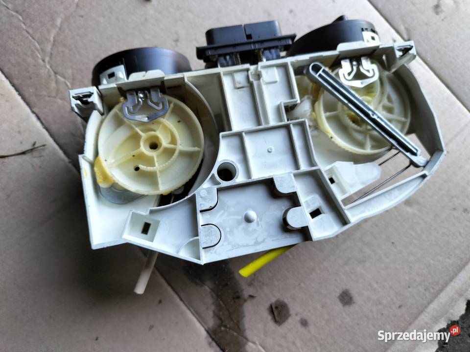 LEON MK1 TOLEDO MK2 1M0820045A PANEL NAWIEWU lubelskie