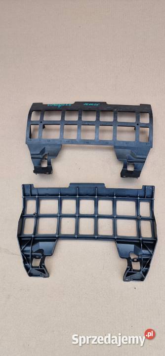 CITROEN C5 ŚLIZG ZDERZAKA TYŁ TYLNY 1826277X Bieleń