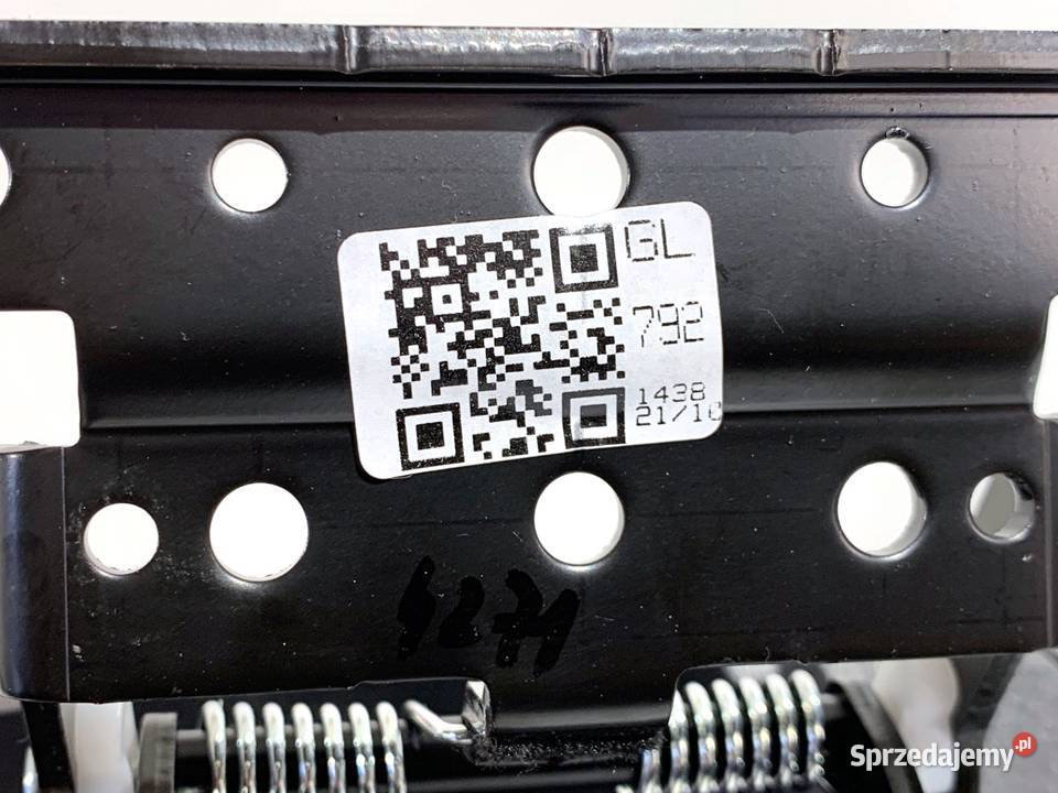 PODŁOKIETNIK KIA CEED Crossover podkarpackie