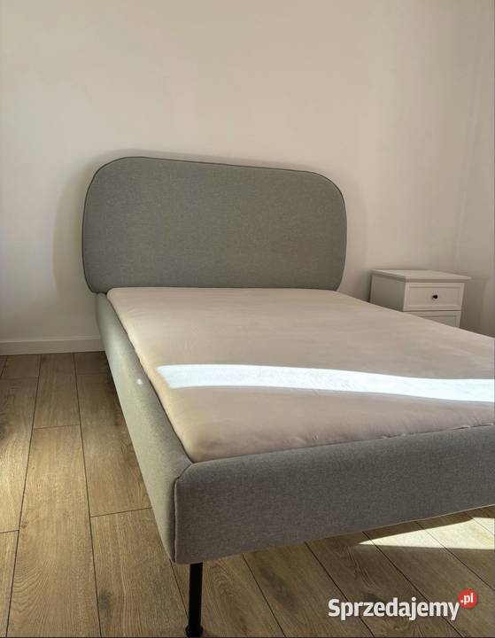 łóżko tapicerowane 140x200 light green vintage Częstochowa