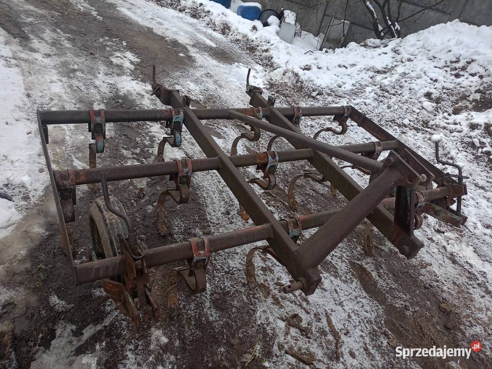 Kultywator oryginalny ciągnikowy Gwizdów
