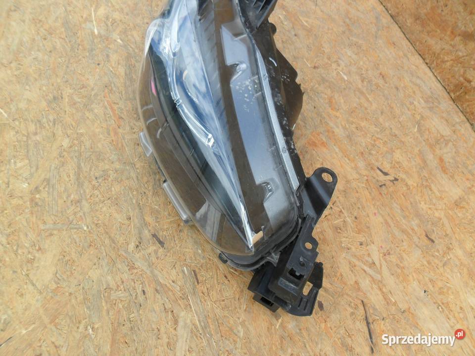 MAZDA CX5 CX5 LIFT 1417 LED LAMPA PRAWA Nowy Tomyśl sprzedam