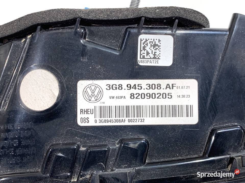 LAMPA TYŁ PRAWA WEWNĘTRZNA VW ARTEON 3G8945308AF