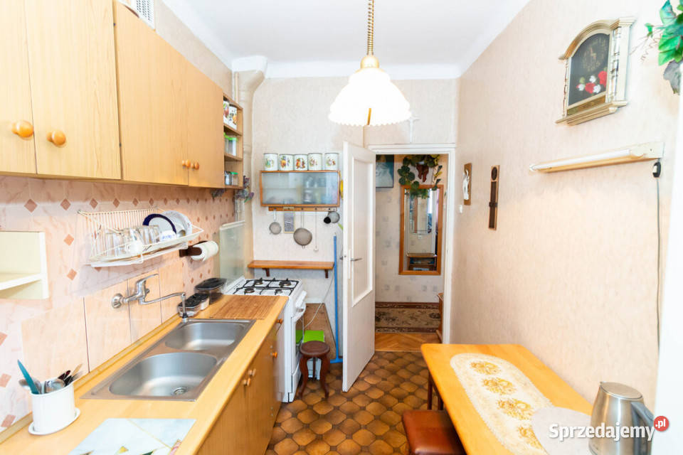 2 pokoje 1 piętro 465m2 Sienkiewicza świętokrzyskie Ostrowiec Świętokrzyski