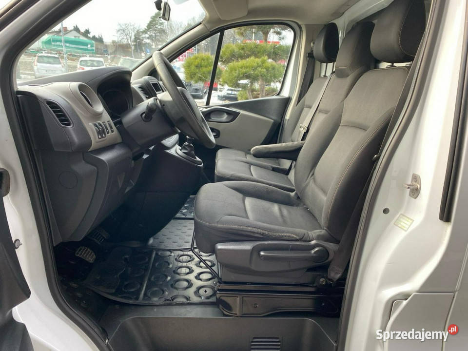 Renault Trafic L2H2 klimatyzacja drabinka manual Żory