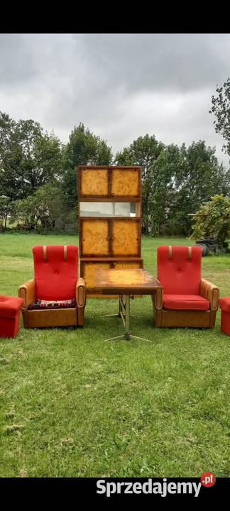 Regał pokojowy 4segmenty 400 Ława Fotele Pufy sprzedam