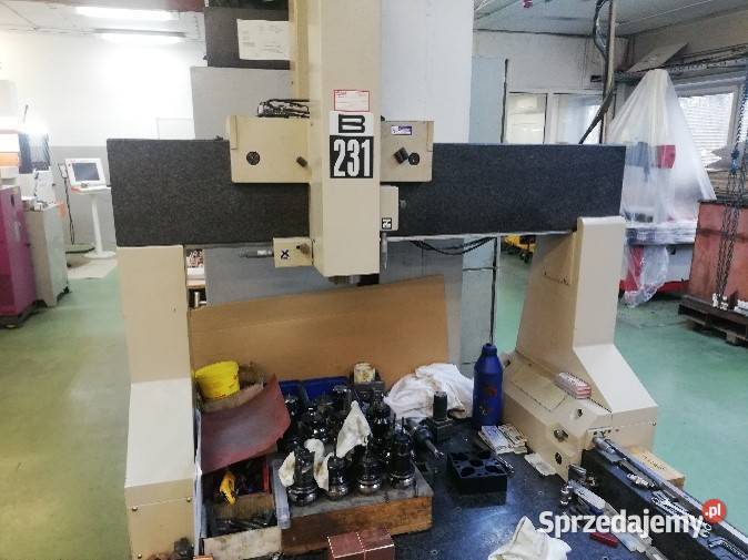 Stół traserski na maszynie pomiarowej MITUTOYO