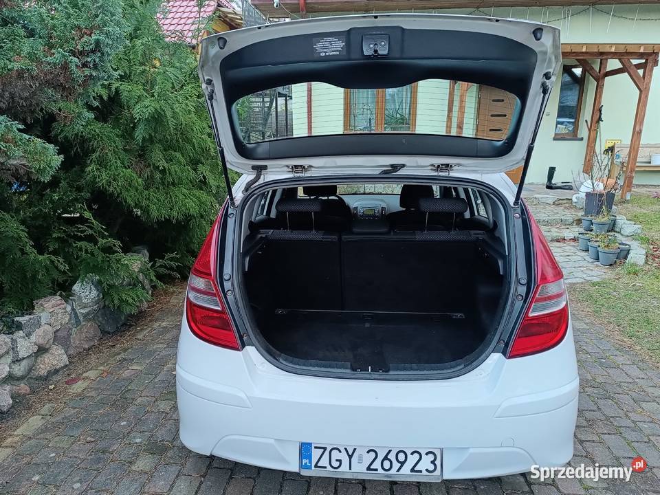 HYUNDAI i30 14 benzyna 169950km Pobierowo