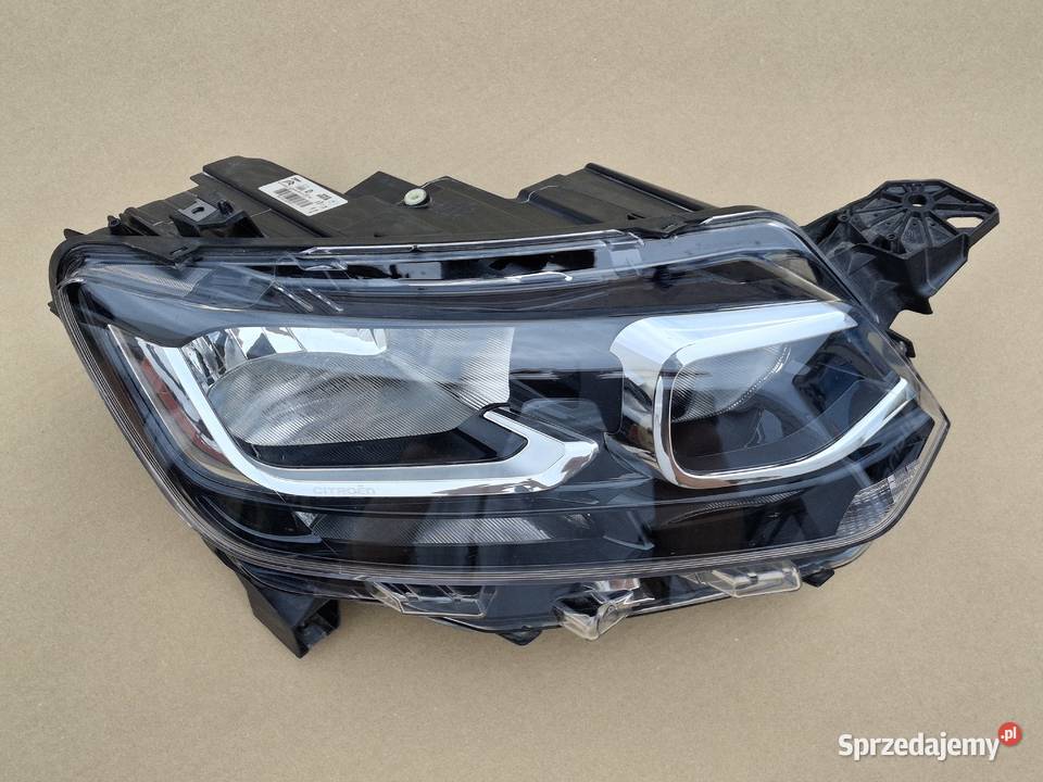 CITROEN BERLINGO IV 4 REFLEKTOR PRAWY LAMPA Bieleń