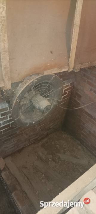 Likwidacja gospodarstwa do produkcji chmielu Zezulin Niższy