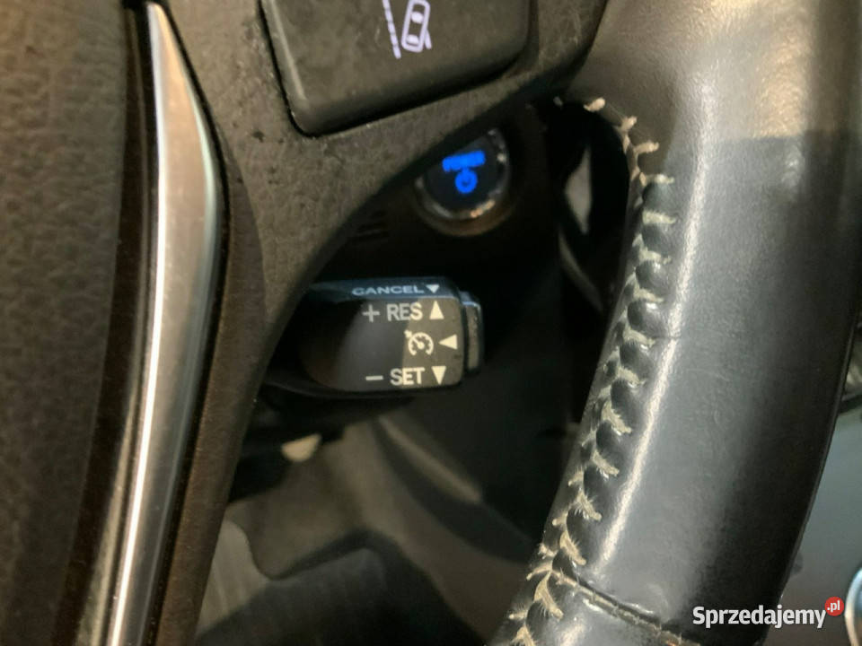 Toyota Auris II 2012 Sadlno