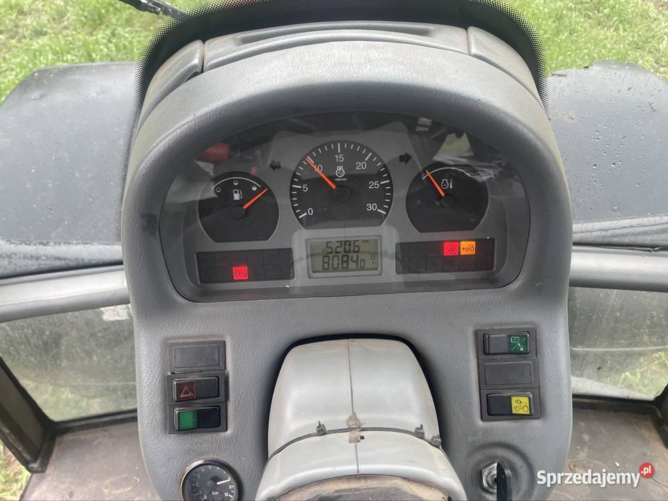 Valtra T160 z tuzem Rolnictwo