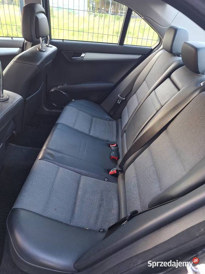 Mercedes Benz W204 C220 22 diesel 170