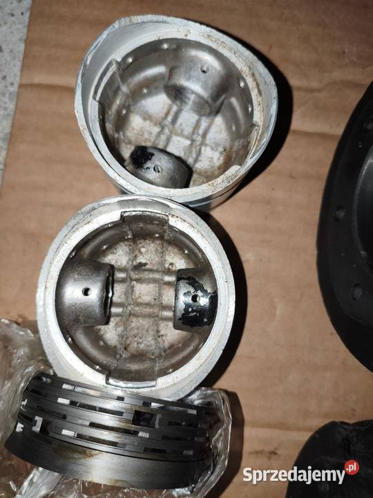 Cylindry szlifie z nowymi tłokami Ural M61 M62 Leszno