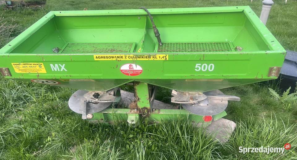 Rozsiewacz nawozu Agromet Brzeg NO39 produkcji Maków Mazowiecki sprzedam