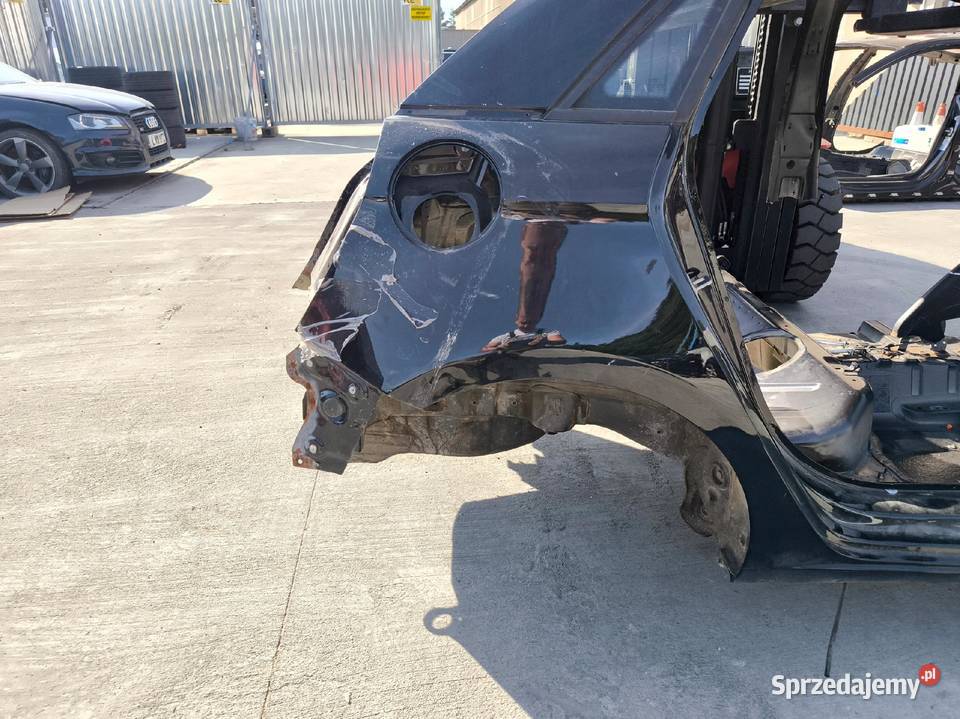 ĆWIARTKA BŁOTNIK PRAWY TYŁ AUDI A1 8X 8X4