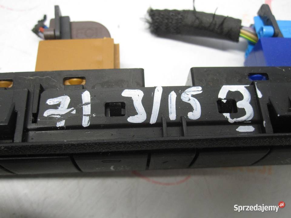 PEUGEOT 208 I 14r panel przełączników 96750111ZD Kielce