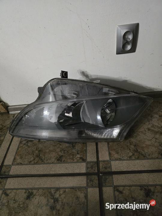 Reflektory przednie Mercedes Benz w477 Ząbki sprzedam