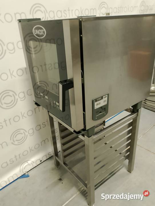 Piec konwekcyjnoparowy Unox XVC205E z podstawą Gastronomia