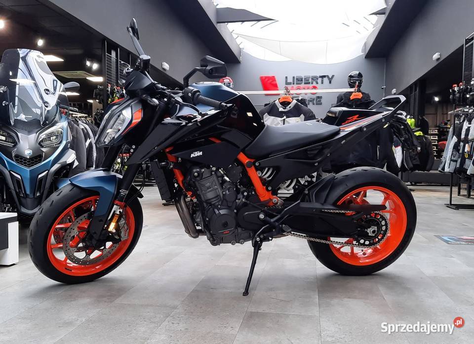 KTM DUKE 890 R 2022 Salon Polska 890cm3