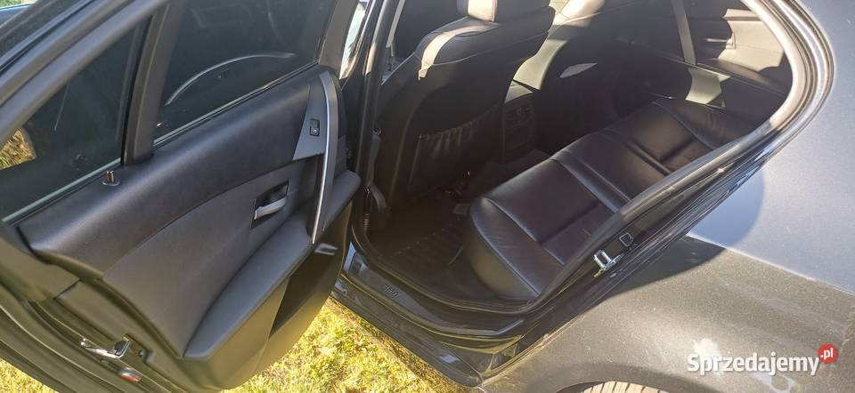 Piękne bmw e60 carbon shwartz 2498cm3 Seria 5 Mrzezino