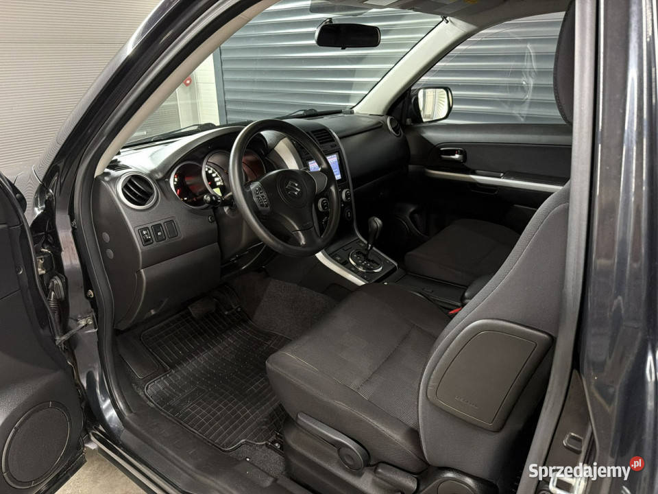Suzuki Grand Vitara 24 AUTOMAT salon perfekcyjna Chechło sprzedam