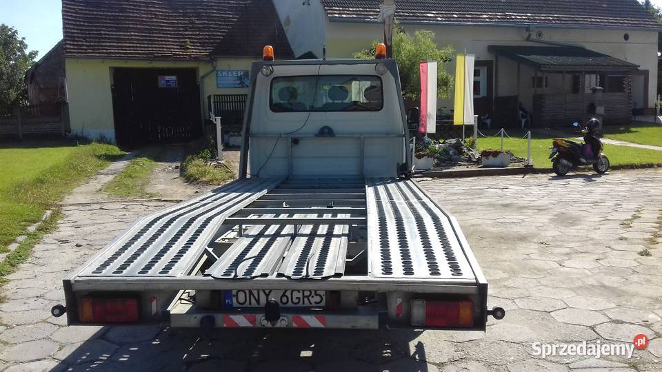 autolaweta renault master 30 dci 140 1właściciel zarejestrowany w Polsce Nysa