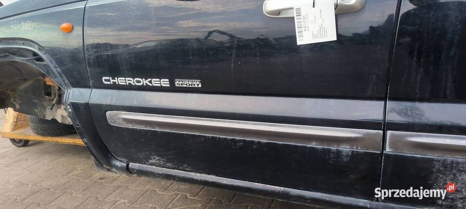 DRZWI LEWE PRZÓD JEEP CHEROKEE Lipno