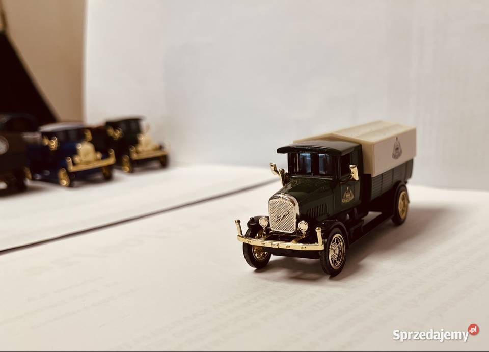 Kolekcjonerski model ciężarówki w Jest to model Grudziądz