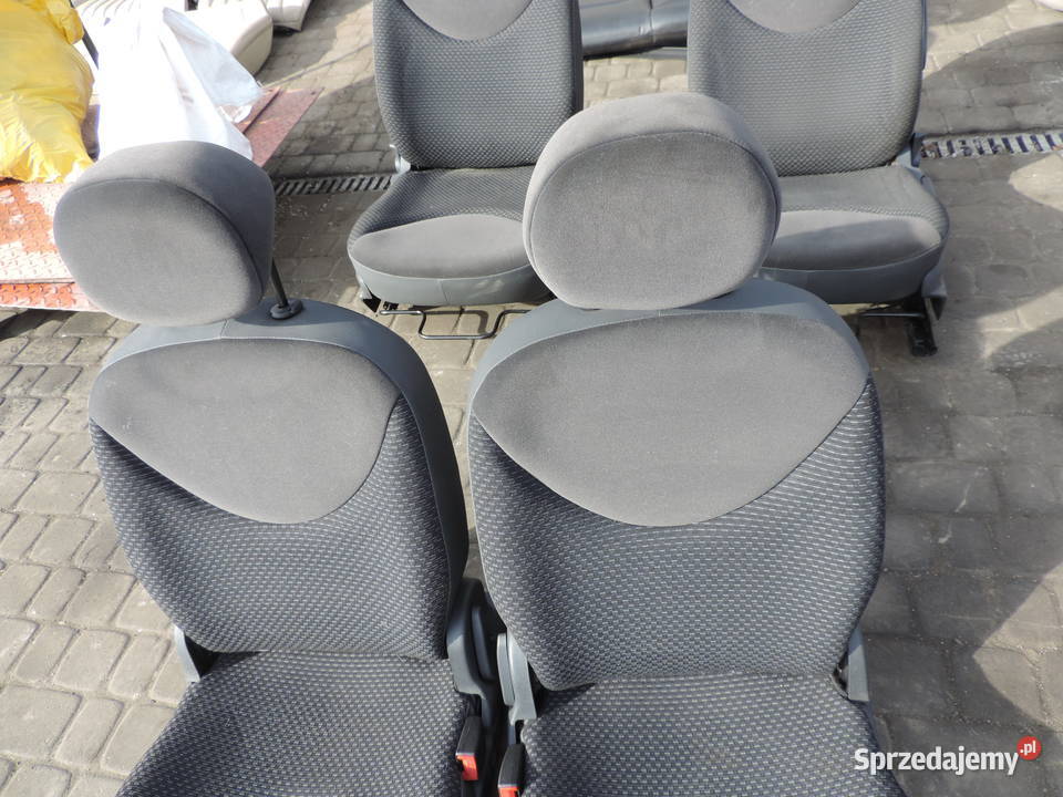 CITROEN C2 FOTELE KOMPLET ZAGŁÓWKI KANAPA Fotele i kanapy