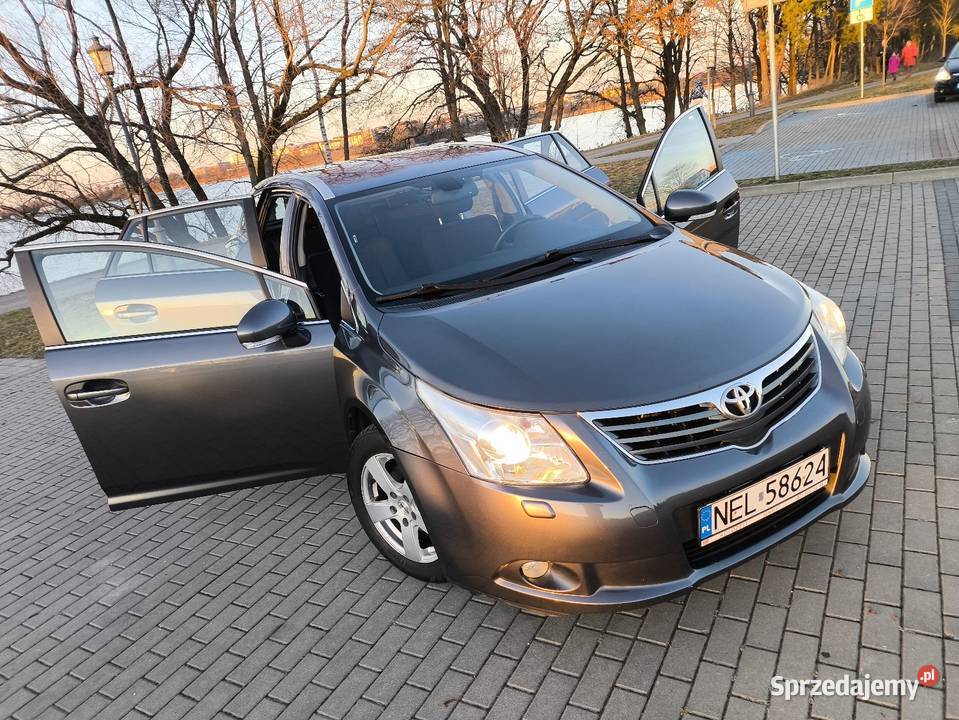 Sprzedam Toyote Avensis 18 benzyna T27 sprowadzony Ełk sprzedam