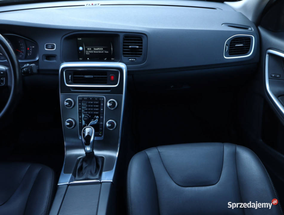 Volvo S60 T3 czarny Volvo mazowieckie Piaseczno