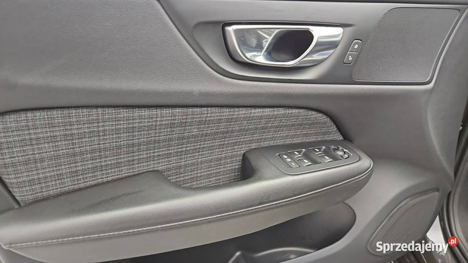 Volvo V60 B3 B Core aut Z Polskiego Salonu Volvo Warszawa sprzedam