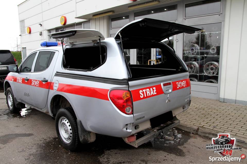 Mitsubishi L200 Zabudowa Hardtop 19 osobowe Pasłęk