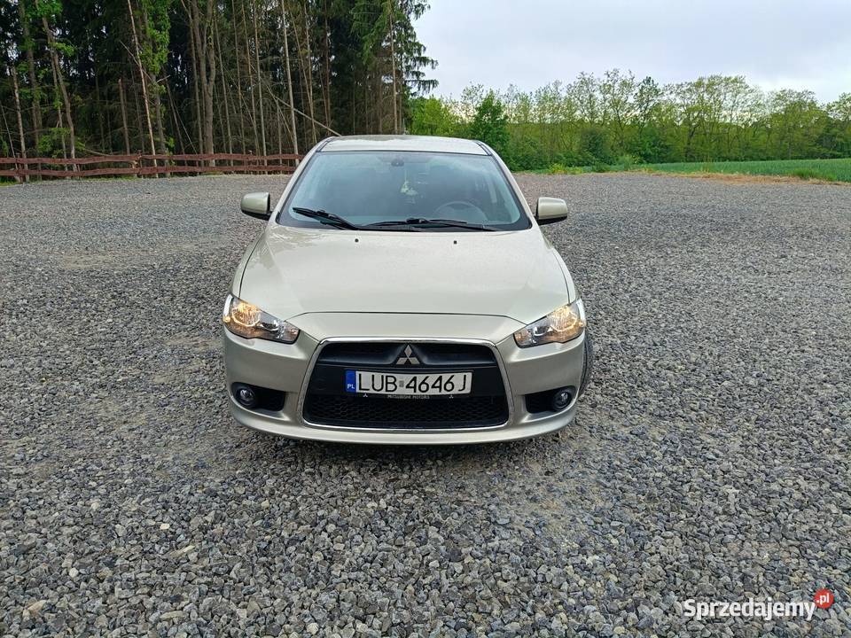 Mitsubishi Lancer hatchback manualna