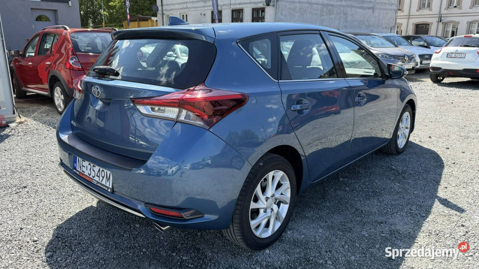 Toyota Auris Benzyna Zarejestrowany Ubezpieczony światła przeciwmgielne Elbląg