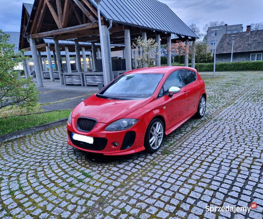 Seat Leon 2010r 20Tfsi 211 Linea R Navi 295824km małopolskie Ryglice