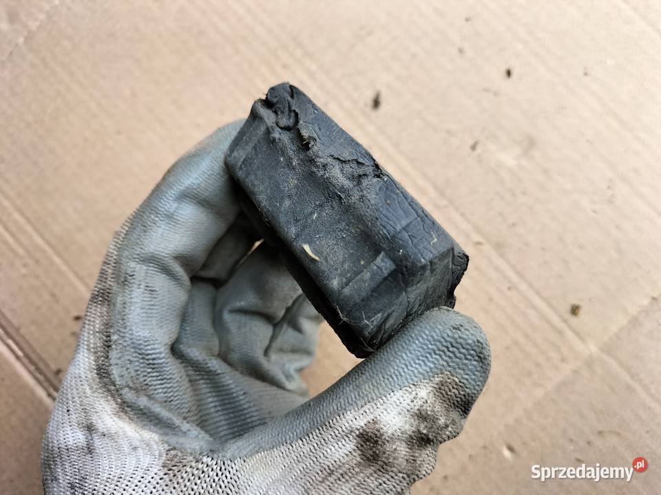 AUDI 80 B3 80B3 80B4 80 B4 USZCZELKA ODBÓJ MASKI sprzedam