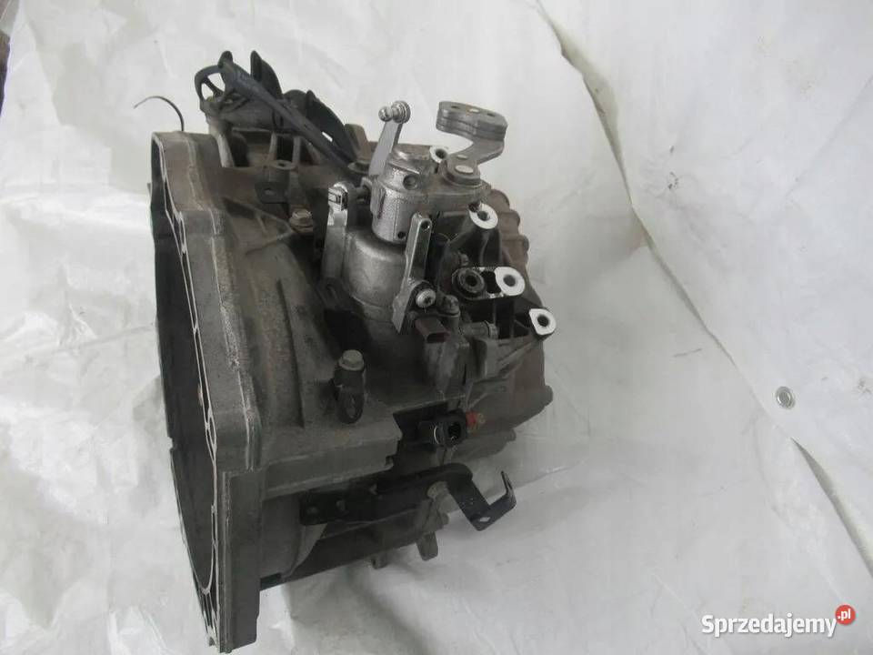 OPEL INSIGNIA B 15 TURBO SKRZYNIA BIEGÓW M320SGE osobowe sprzedam