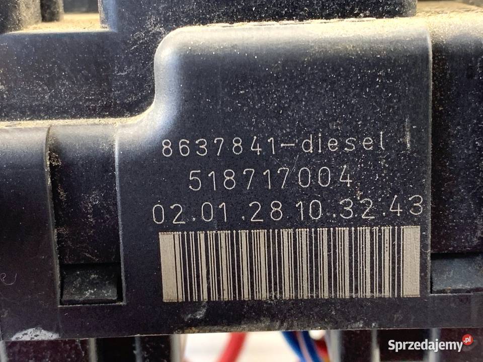 SKRZYNKA BEZPIECZNIKÓW VOLVO S60 I 8637841 Skrzynki bezpieczników