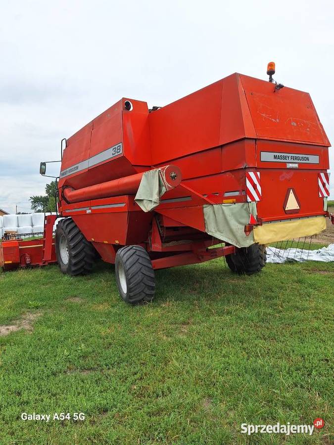 Sprzedam kombajn zbożowy Massey Ferguson 38 nieuszkodzony Szumowo