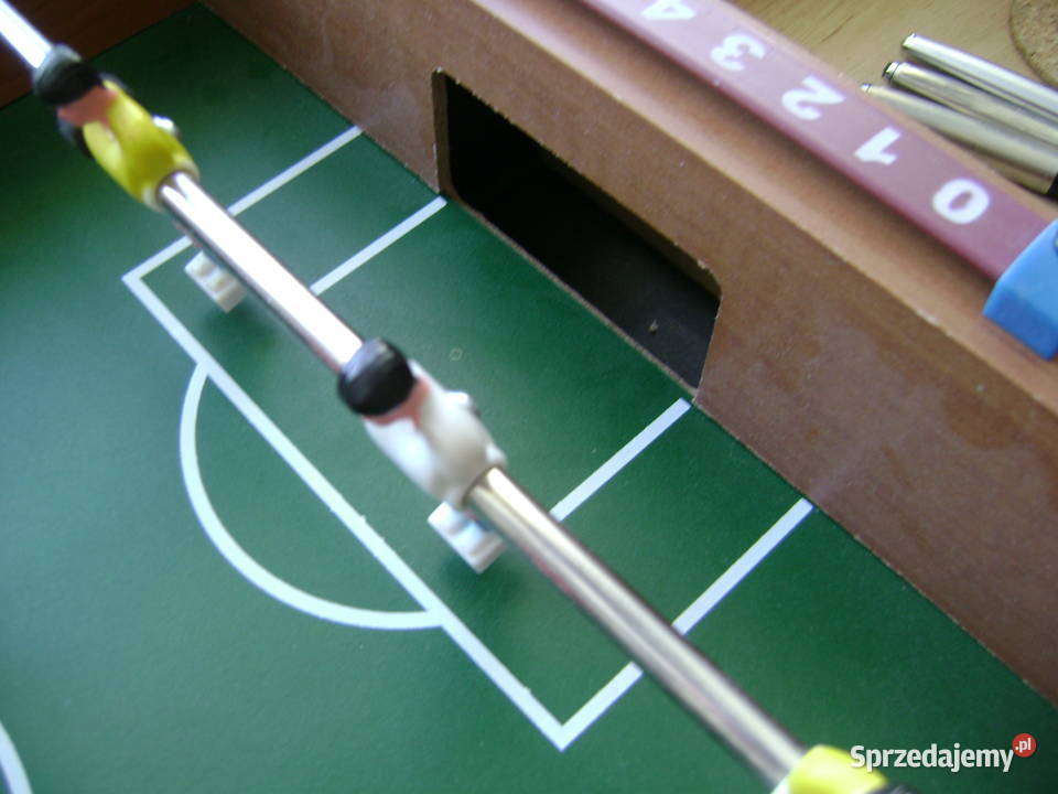 Starocie z PRL SPORT i rozrywka Gra piłkarzyki pomorskie sprzedam