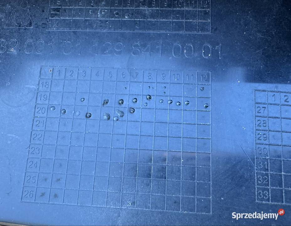 Środkowa kratka zderzaka przód BMW f44 mpakiet osobowe Międzychód sprzedam
