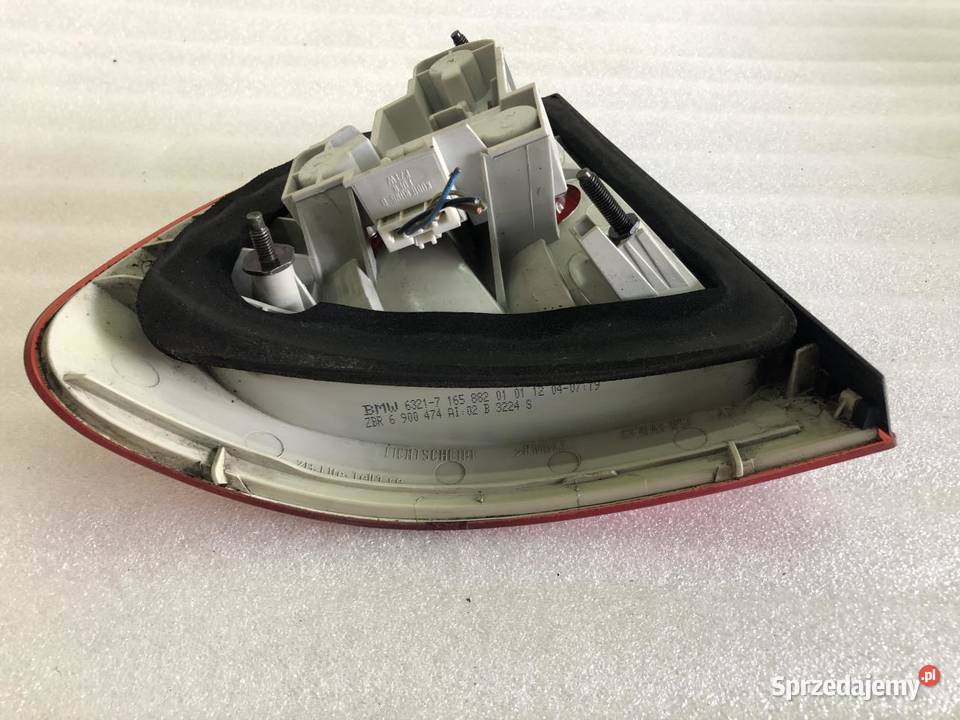 LAMPA PRAWY TYŁ 7165882 BMW E46 KOMBI