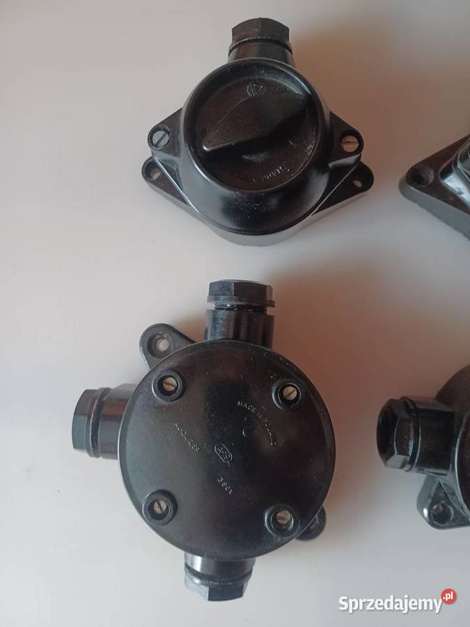 Puszki gniazdo i wyłącznik z bakelitu Kolekcja wielkopolskie Poznań